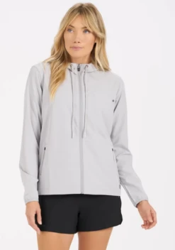 Vuori Women's Outdoor Trainer Shell Jacket