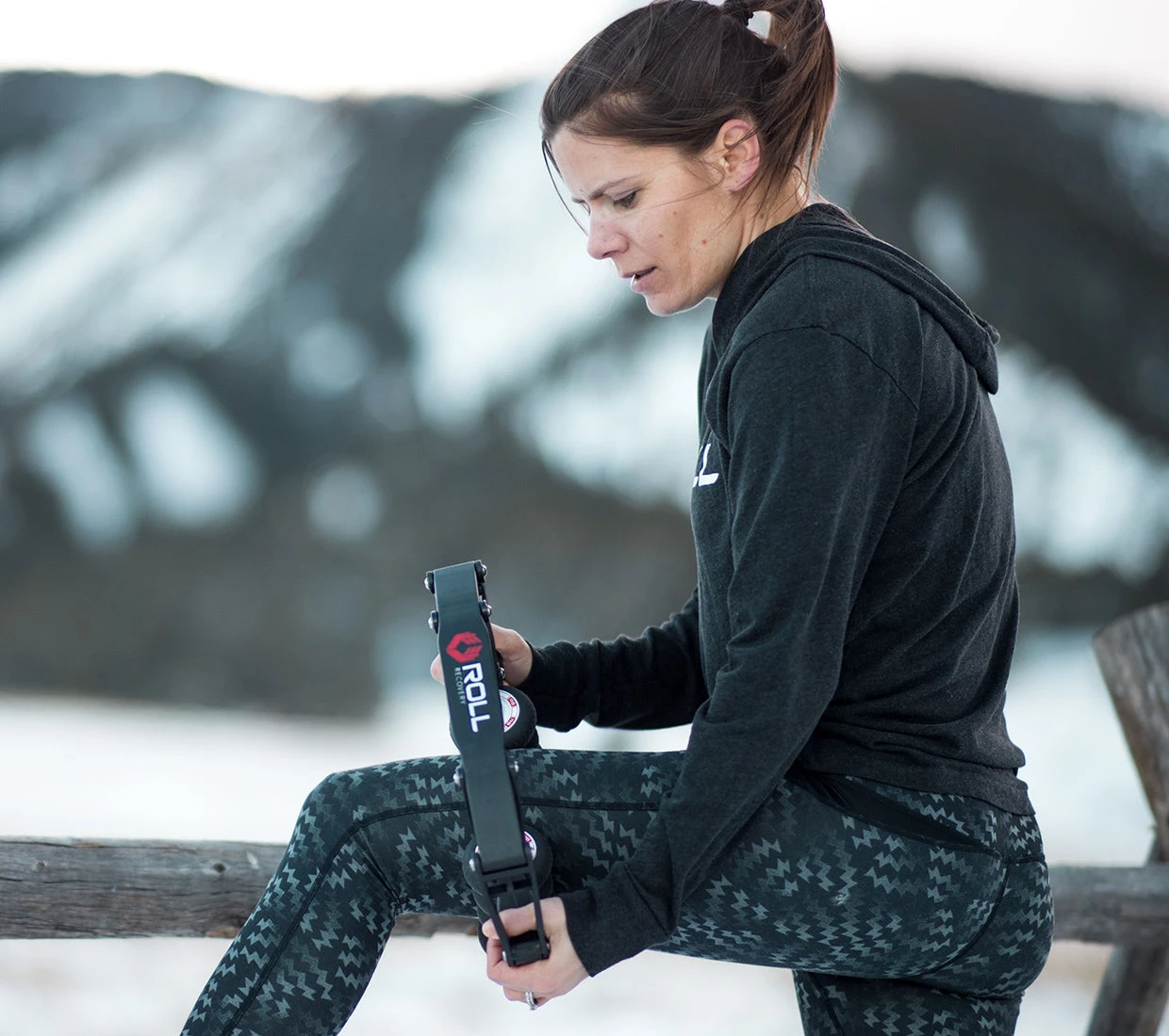 Roll Recovery R8 V2 Massage Roller - Alpine White (4286) - Image 6